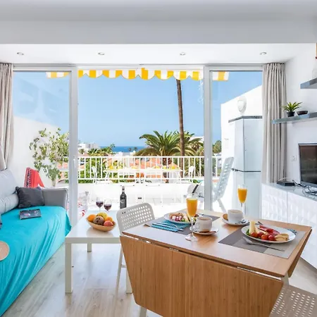 Апартаменты Sea Views One Bedroom Paradero Near The Плая-де-лас-Америкас